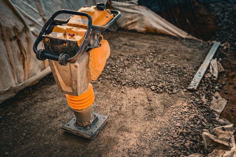 Zásyp po vrstvách a hutnění – Lanškroun, Recyklát 0/63 · vrstvy 25 cm · vibrační deska
